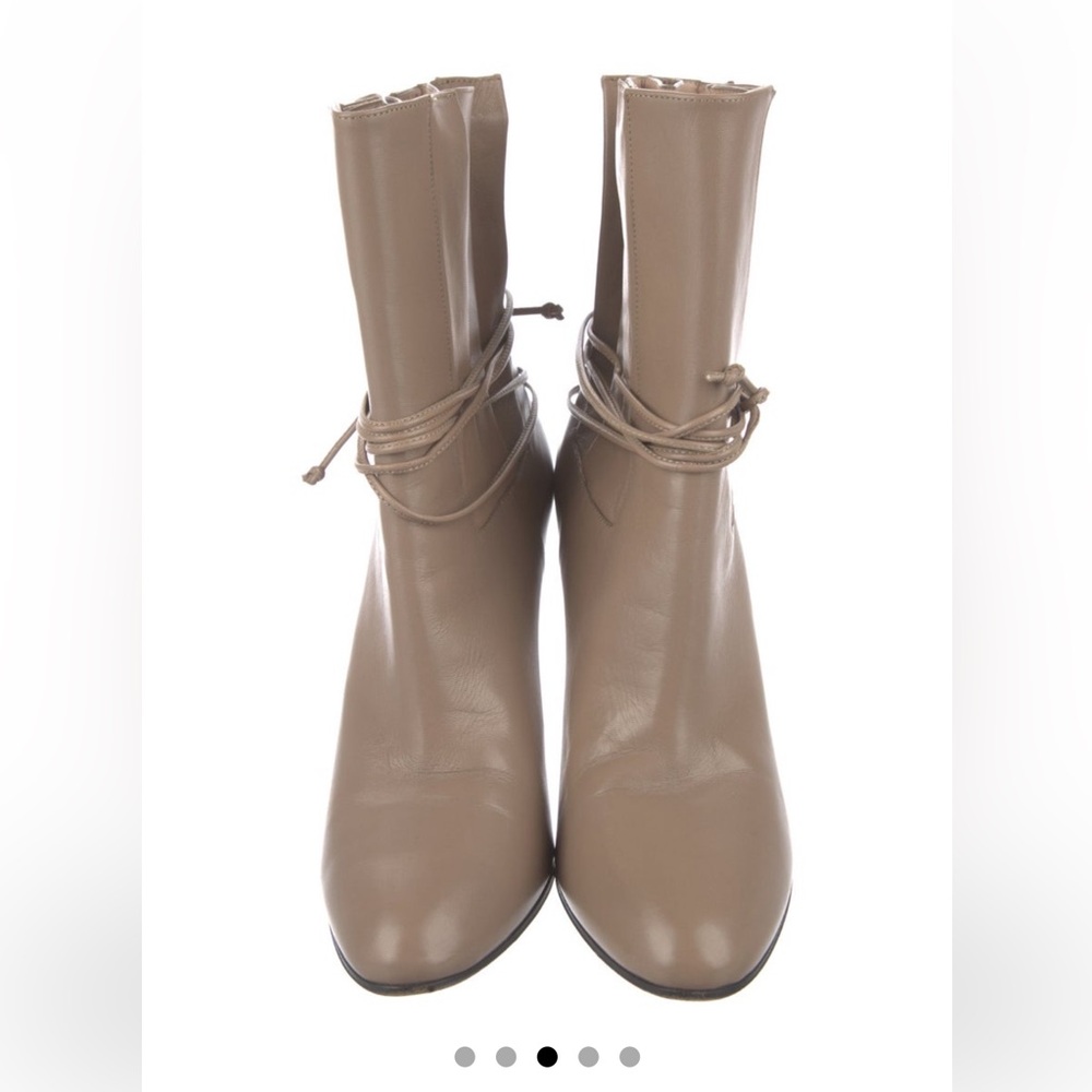EUC GUCCI tan/beige leather boots with GG logo on ties in back. Size 8/38 - Picture 3 of 5